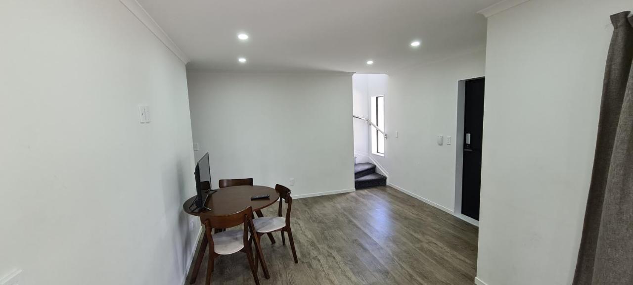 Kudos Business Suites & Airport Motel Auckland Esterno foto