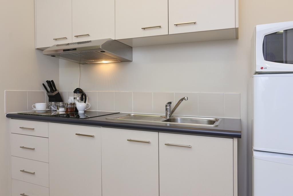 Kudos Business Suites & Airport Motel Auckland Esterno foto