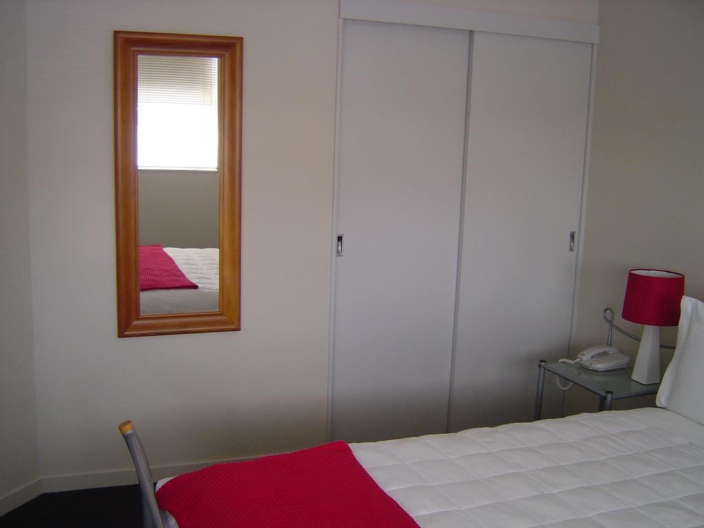Kudos Business Suites & Airport Motel Auckland Camera foto