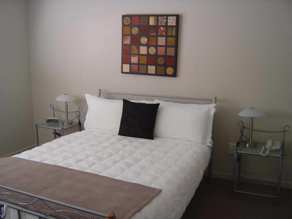 Kudos Business Suites & Airport Motel Auckland Esterno foto